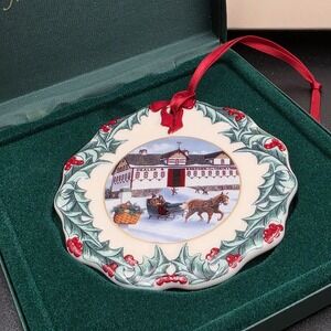 1999‎ Longaberger Collectors Club HOMETOWN CHRISTMAS Riding Thru Snow Ornament